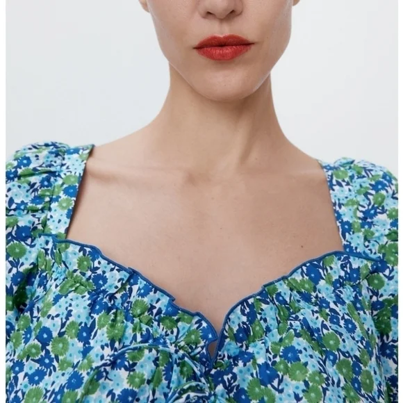 NWT Zara Ditsy Floral Puff Sleeve Cropped Blouse Top Size Medium - Picture 2 of 13